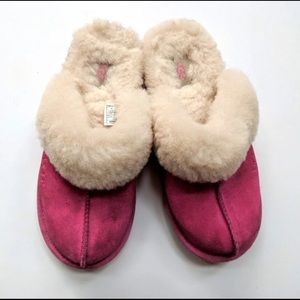 Ugg Slippers-youth 4/ women’s 6.5-7